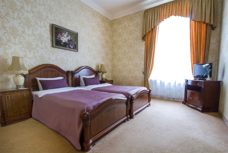 Гостиница Будапешт в Москве на карте Москвы