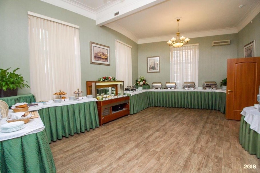 Ресторан гостиницы Будапешт Москва
