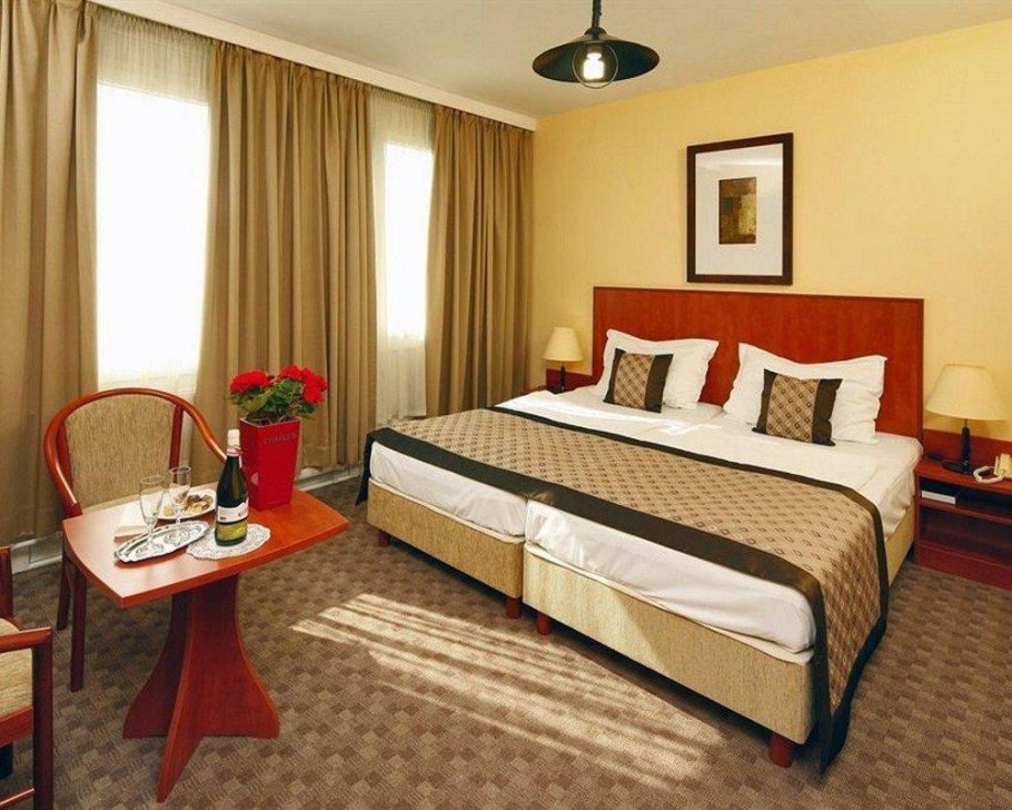 Отел гостиница Венгрия