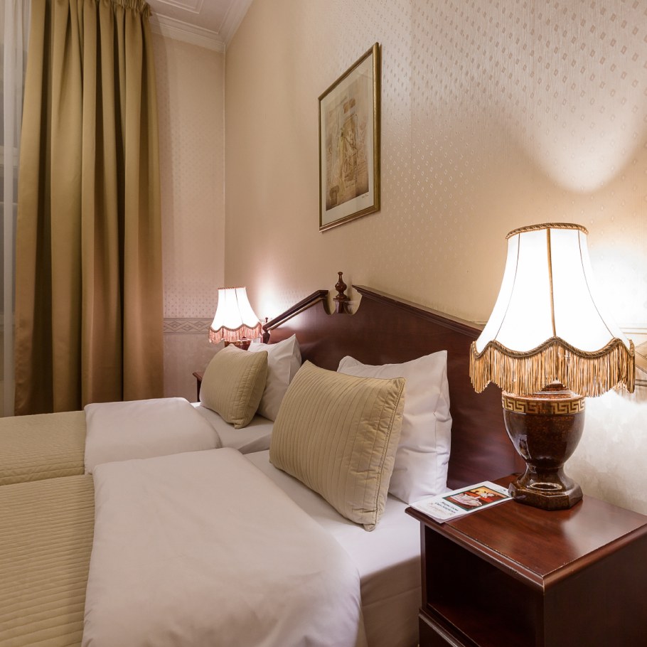 Гостиница Будапешт 4*