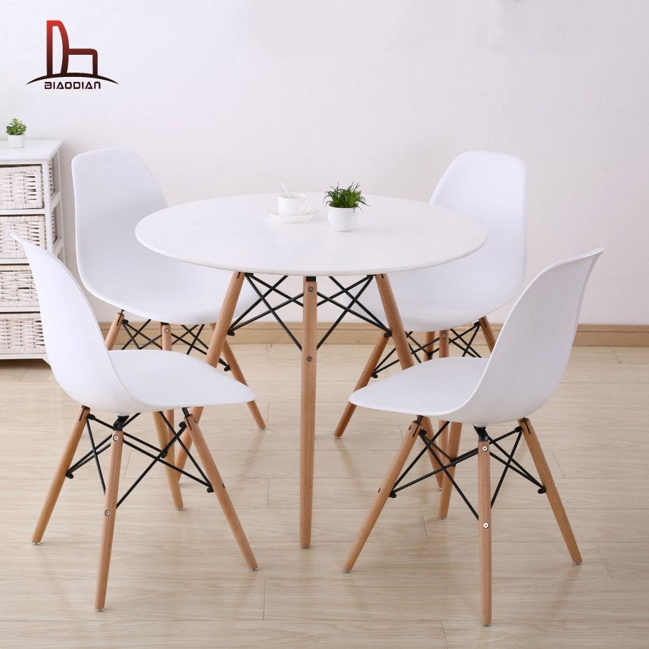 Обеденный стол Eames DSW 80 см