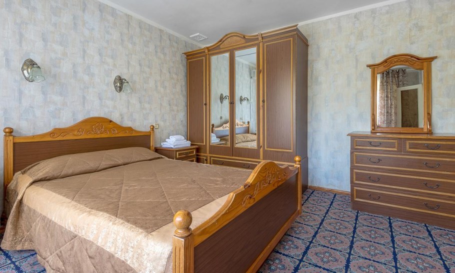 Гостиница Хоста на Ялтинской 14