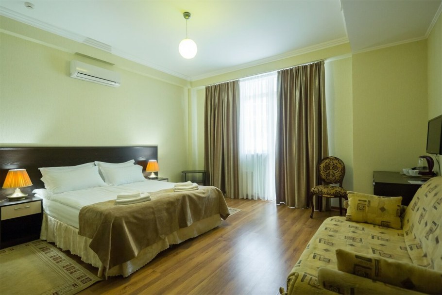 Green Hosta отель 3*