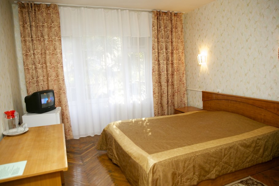 Отель Хоста Ялтинская 14