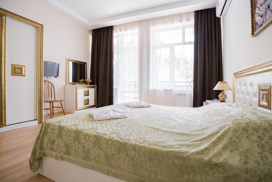 Старая Хоста 2*