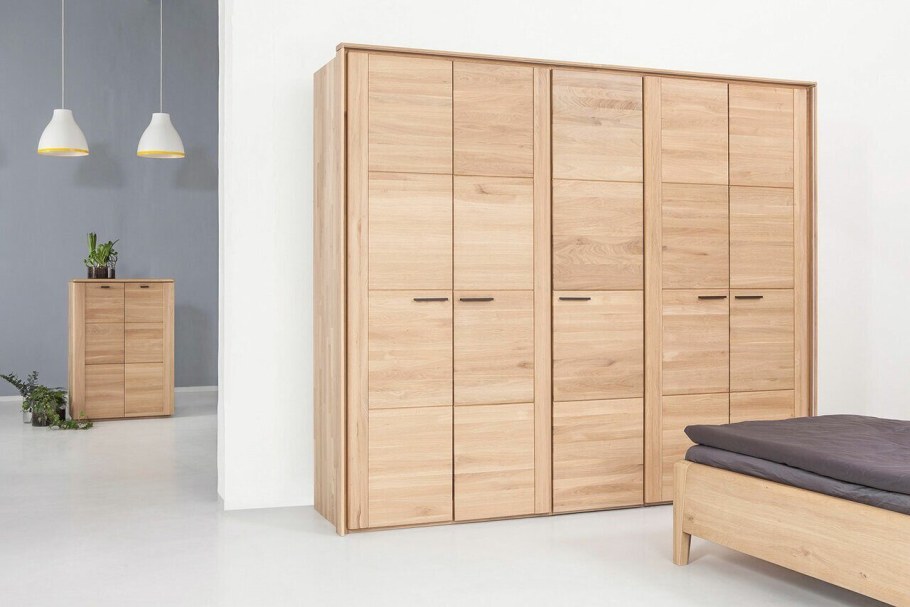 Шкаф под дерево