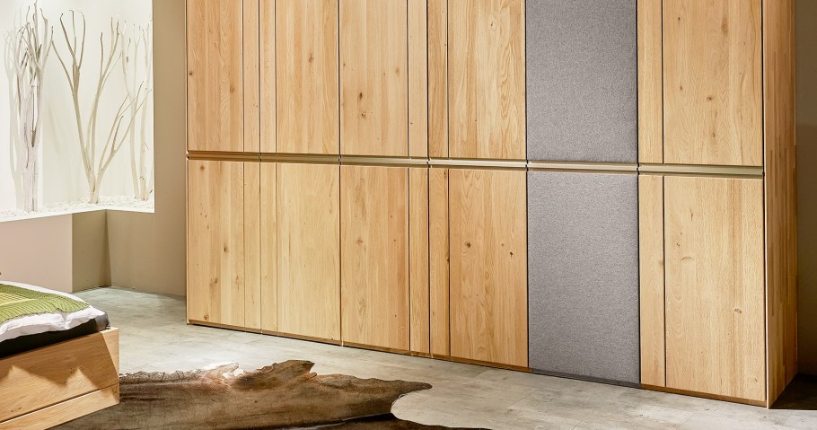 Шкаф купе дерево