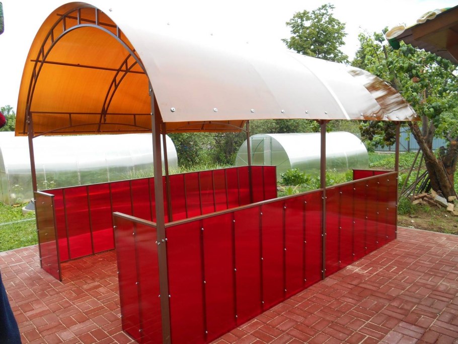 Беседки iz polikarbonata