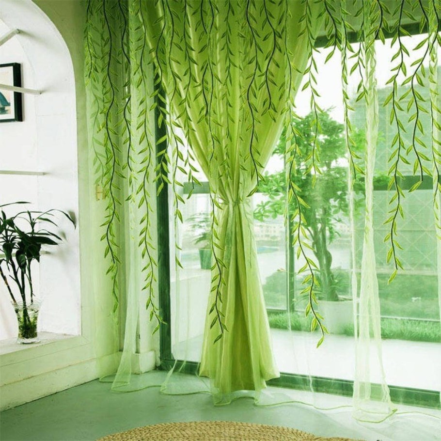 Необычные шторы в гостиную