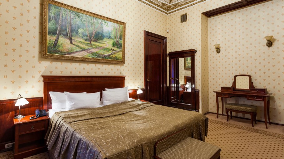 Отель в стиле сталинский Ампир