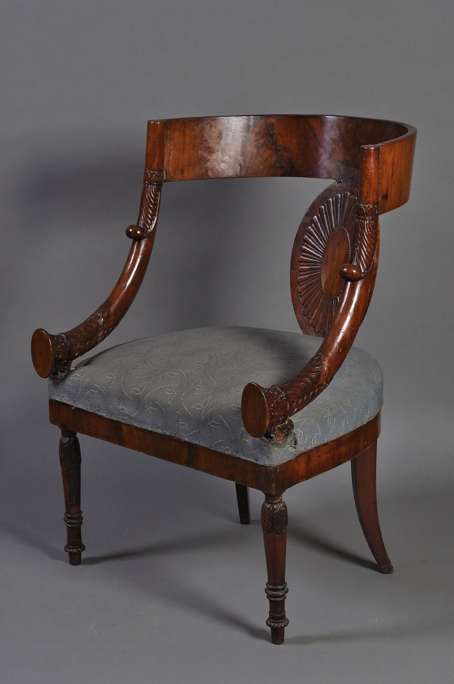 Бове и. о. кресло. Первая четверть XIX В.