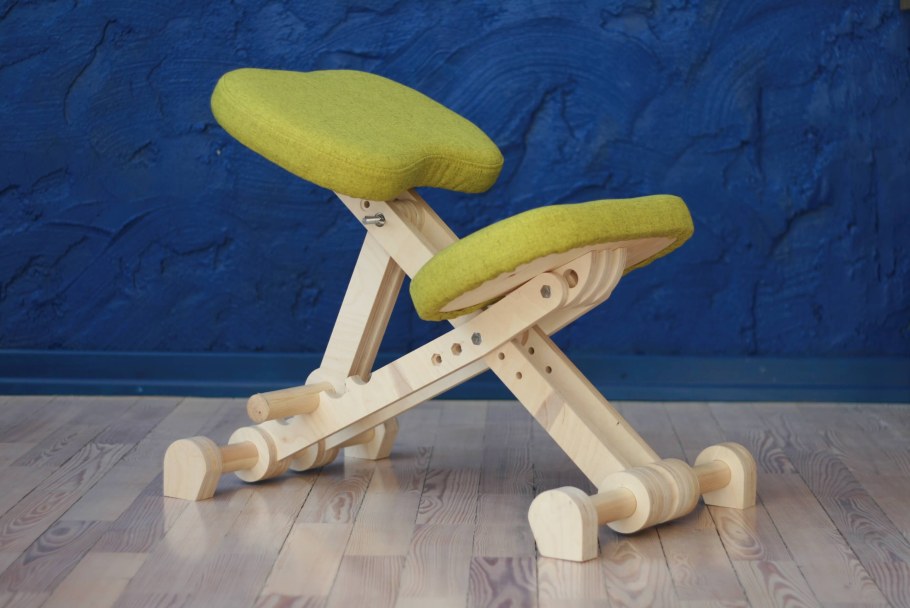 Коленный стул