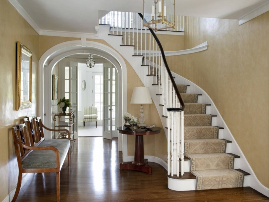 Лестница в стиле классицизм