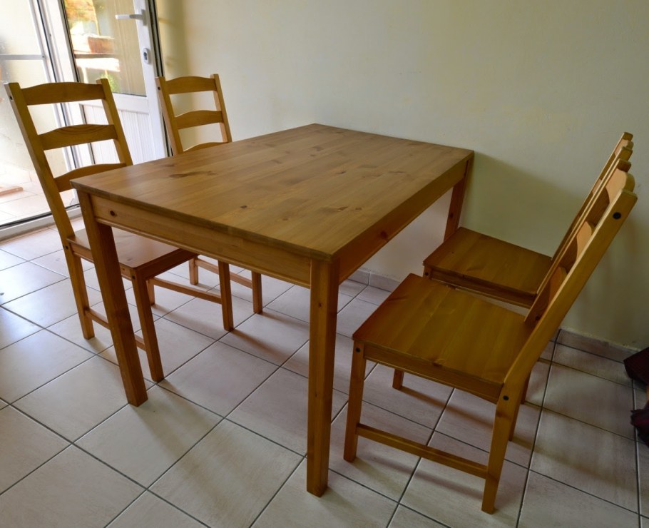 Икеа стол и 4 стула