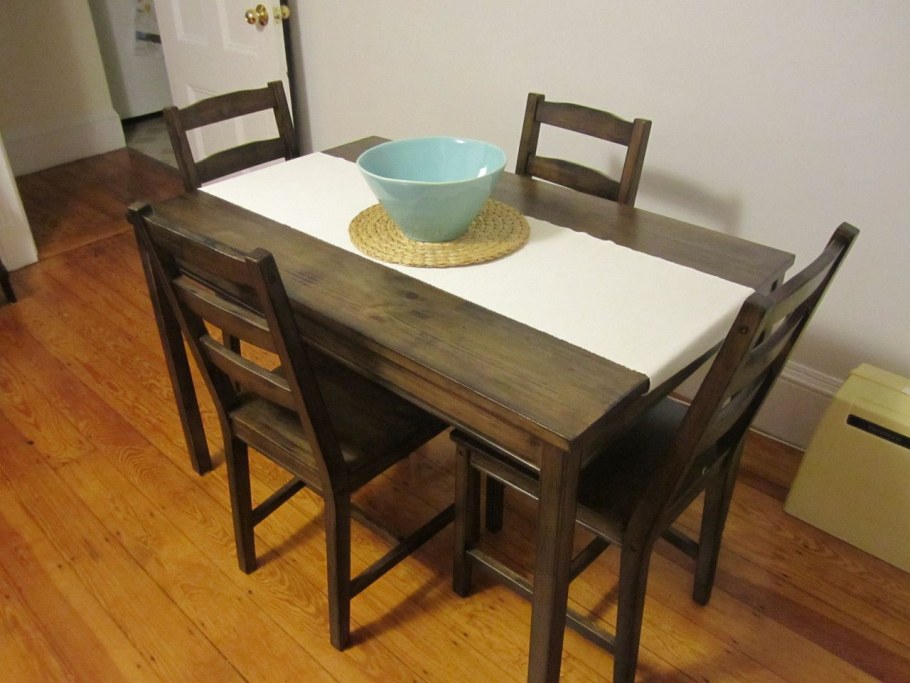 Йокмокк стол и 4 стула, морилка,антик