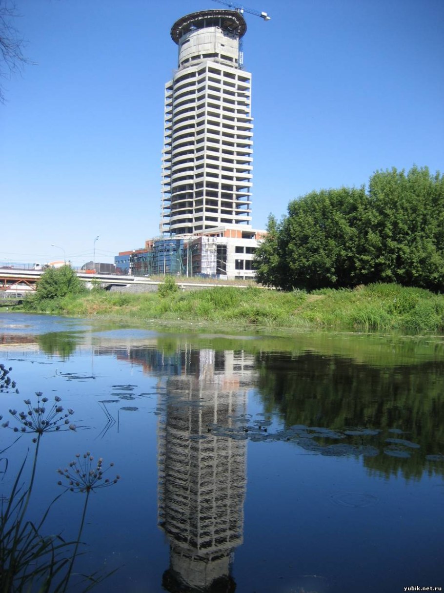 Щелково недострой на набережной