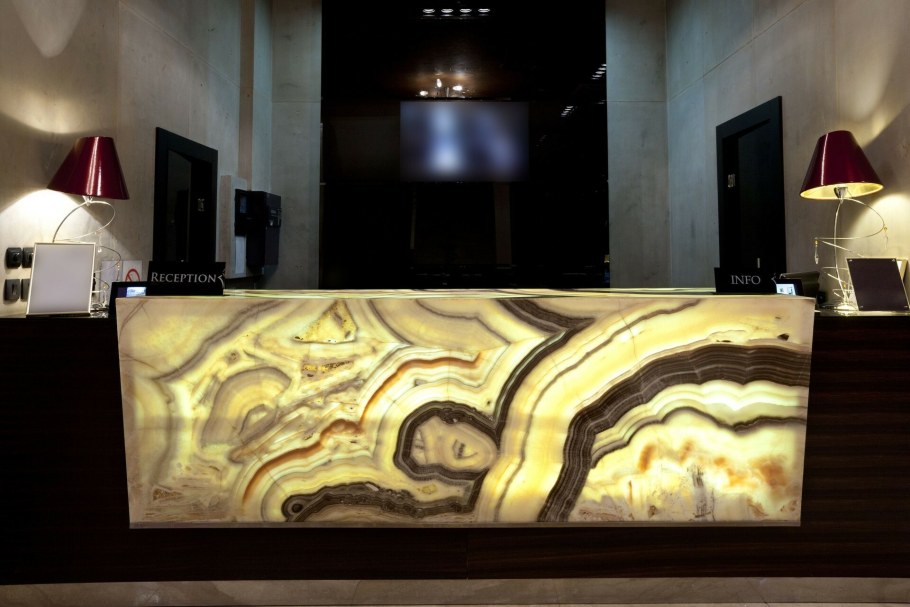 Каменный шпон под Оникс