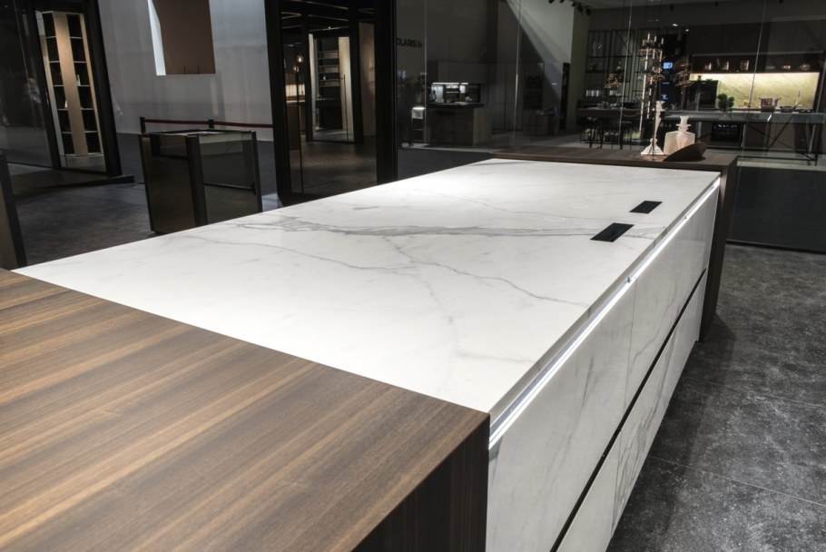 Мраморный шпон на столешницу