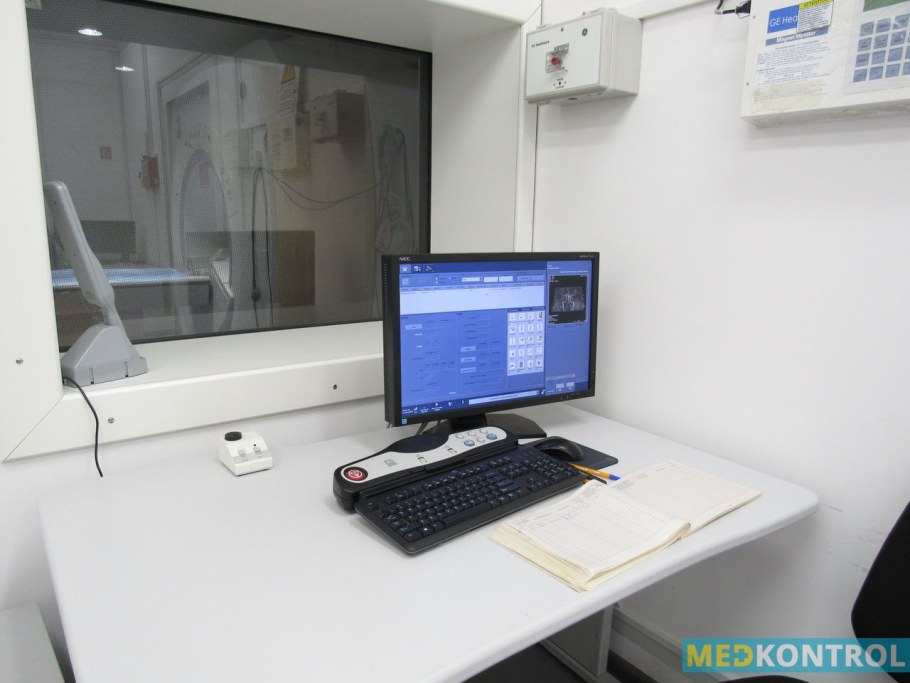 Пульт управления мрт