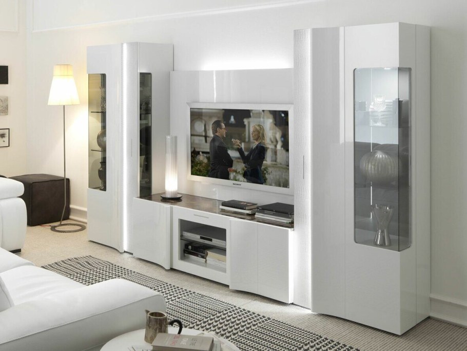 Мебель для гостиной в белом цвете