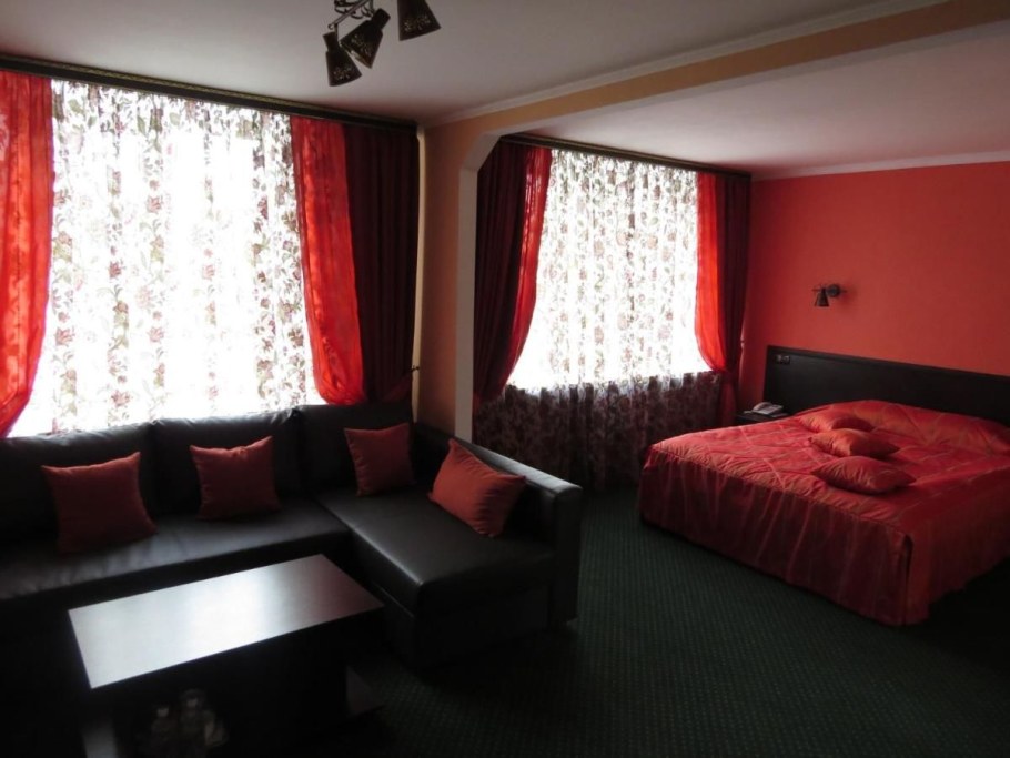 Ленина 57 Юбилейная гостиница