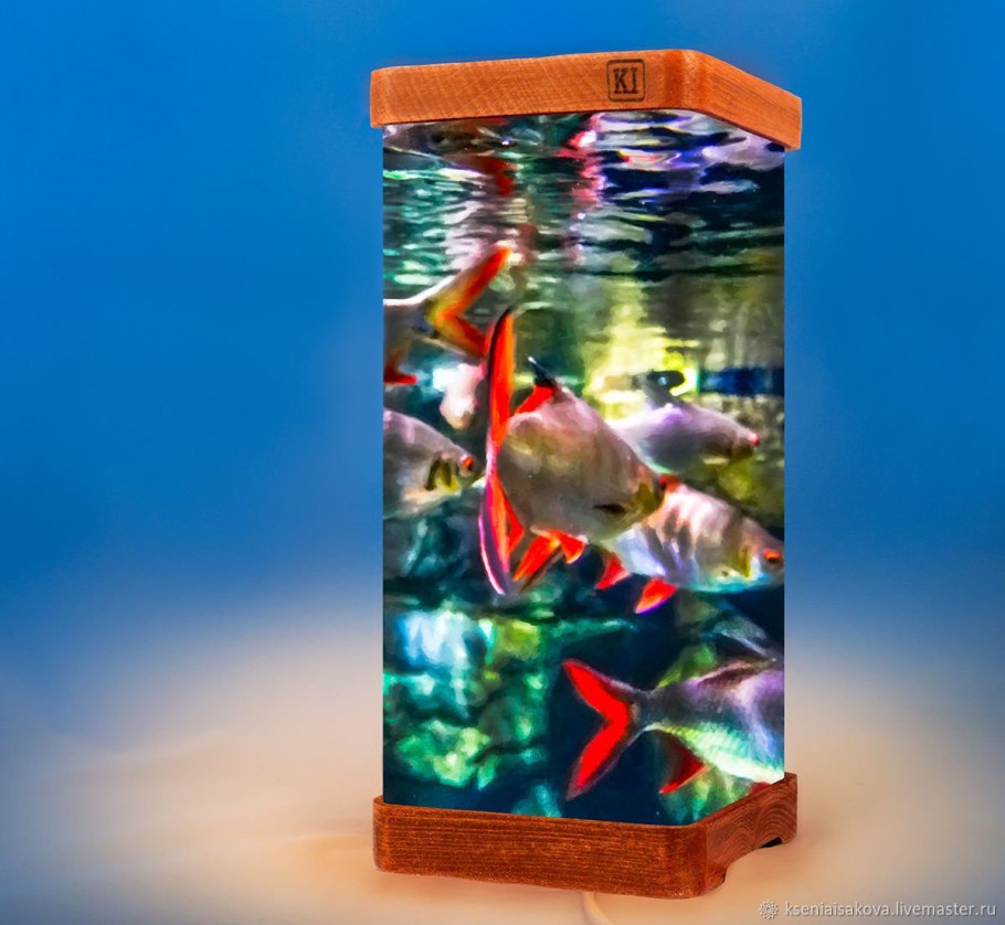 Светильник аквариум с рыбками
