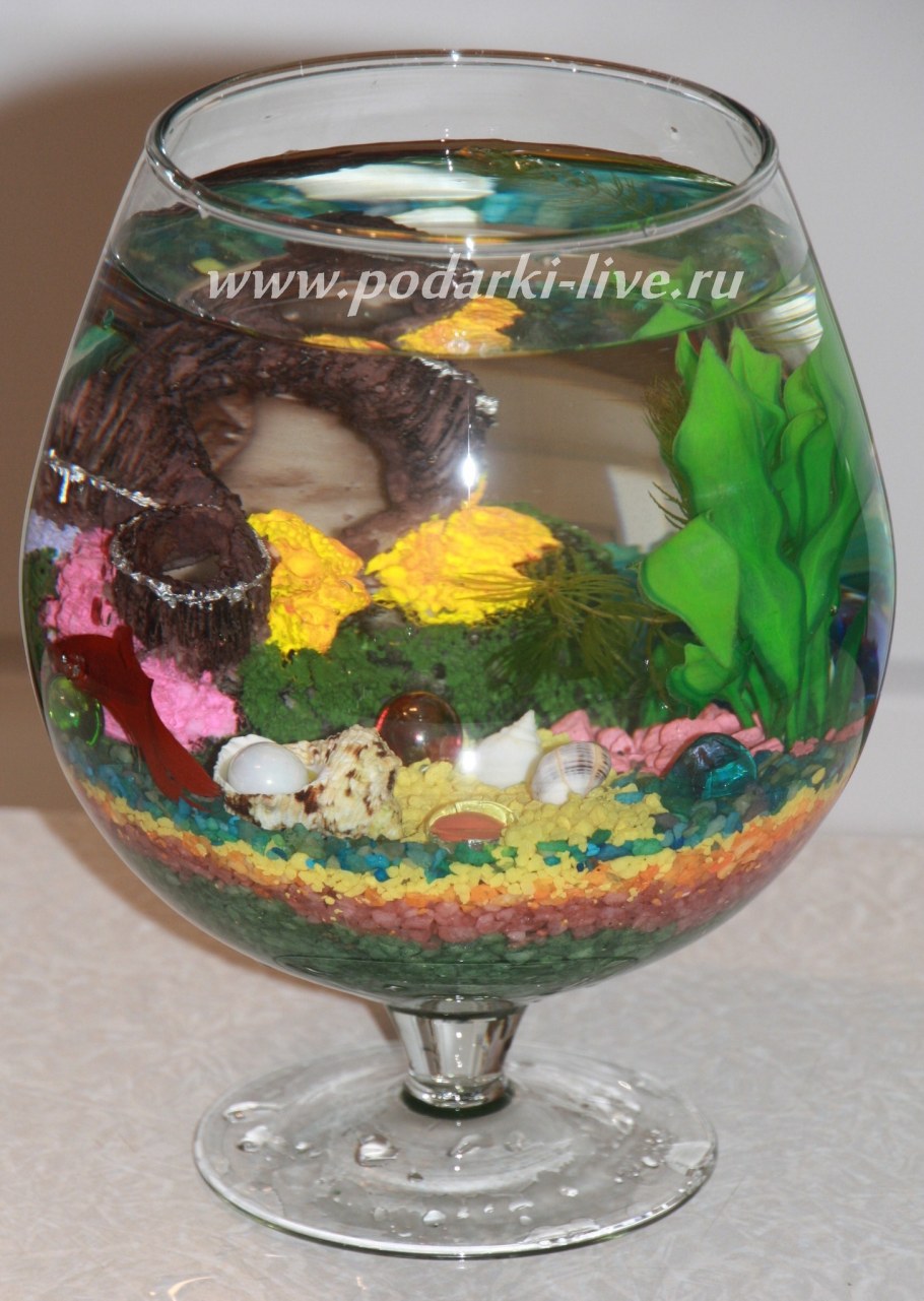 Аквариум с искусственными рыбками своими руками