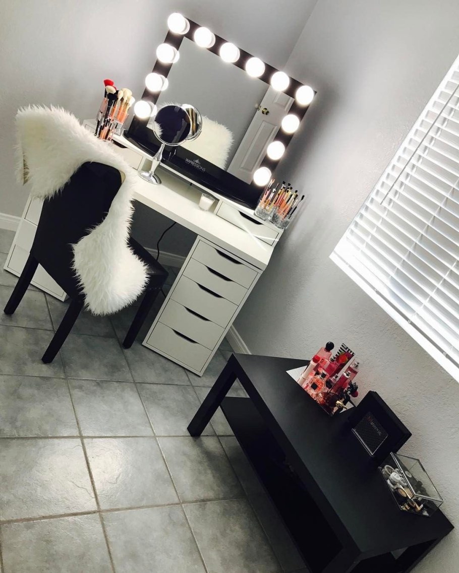 Женский уголок в квартире