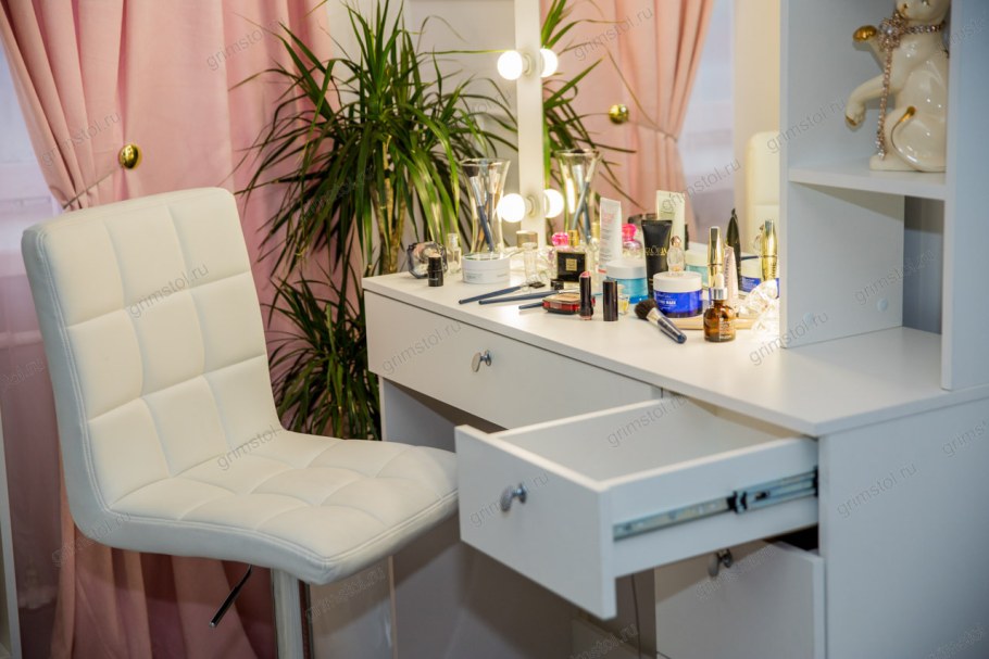 Гримерный стол Изабель