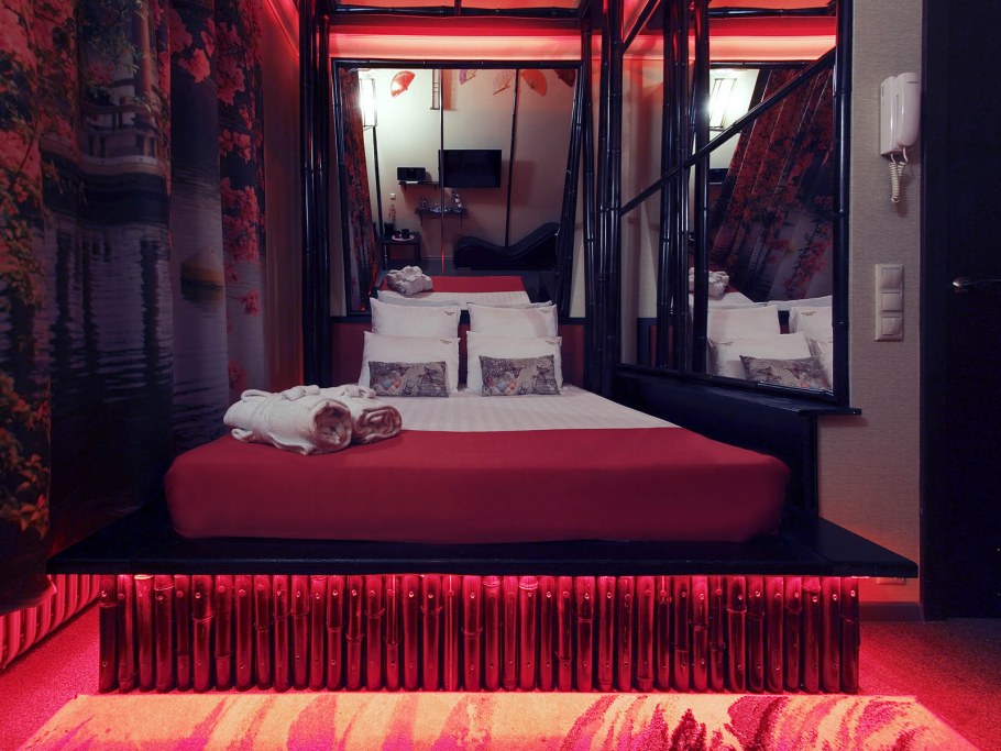 Антиотель Подушкин