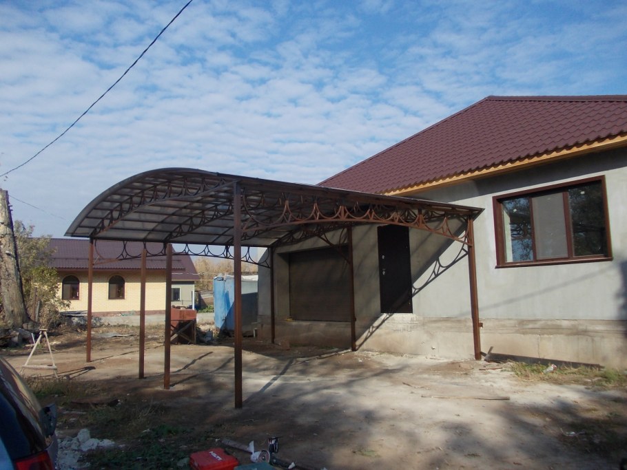Металлочерепица на навес аркой