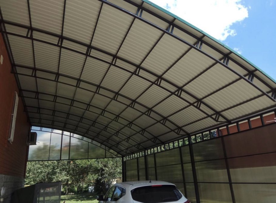 Полукруглый навес из профнастила