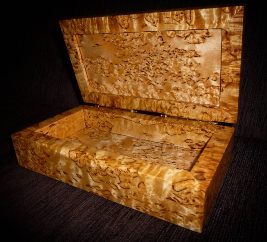 Карельская береза массив столешница