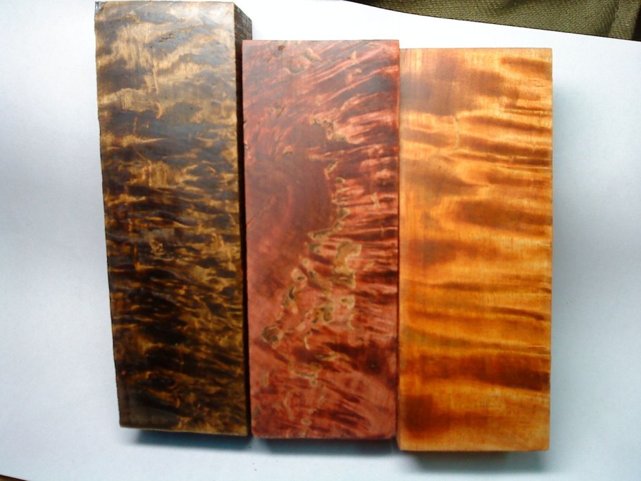 Карельская береза тонированный лакированный шпон