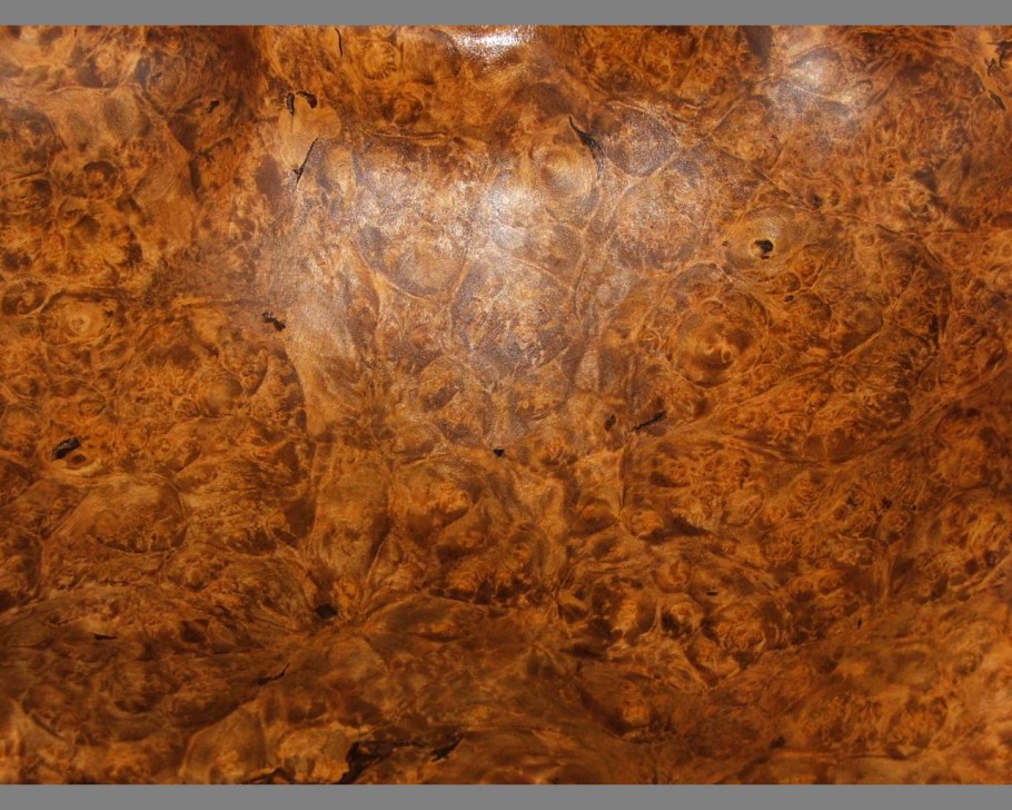 Шпон карельской березы текстура