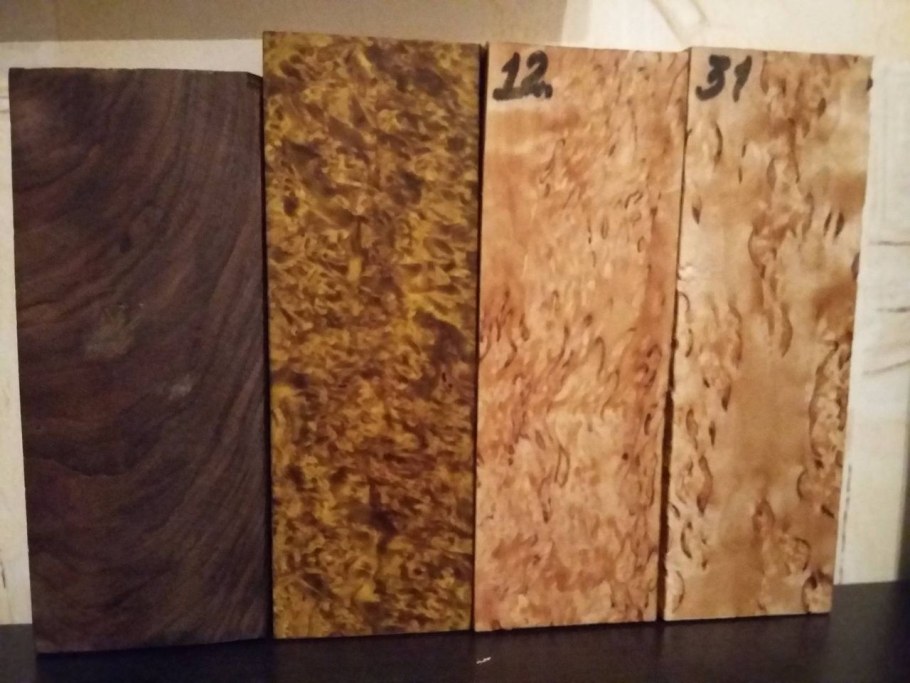 Сайдинг карельская береза пластик