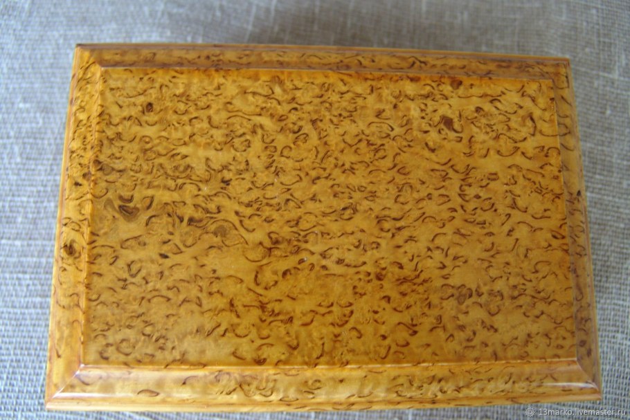 Шкатулка Дамская тонированная карельская береза янтарь