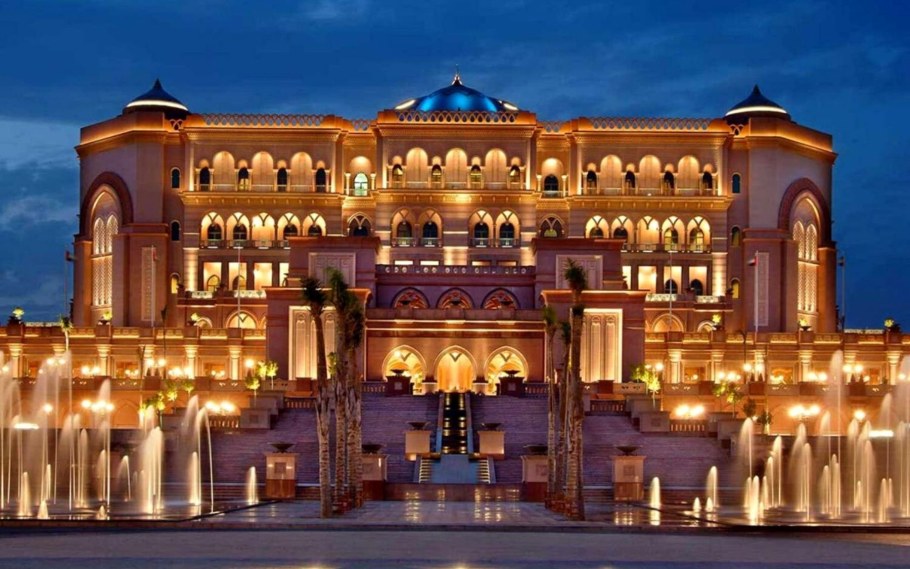 Emirates Palace в Абу-Даби