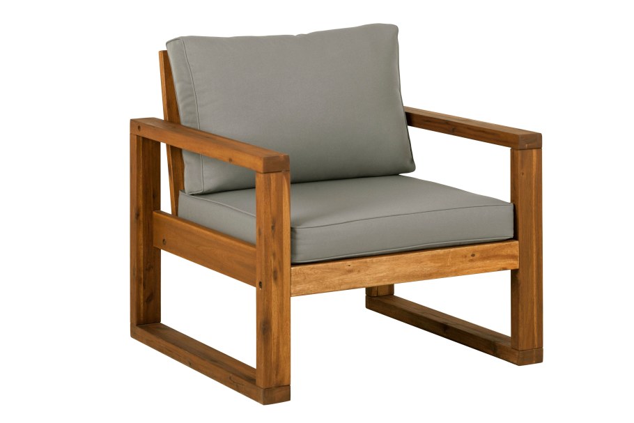 Деревянные кресла квадратные