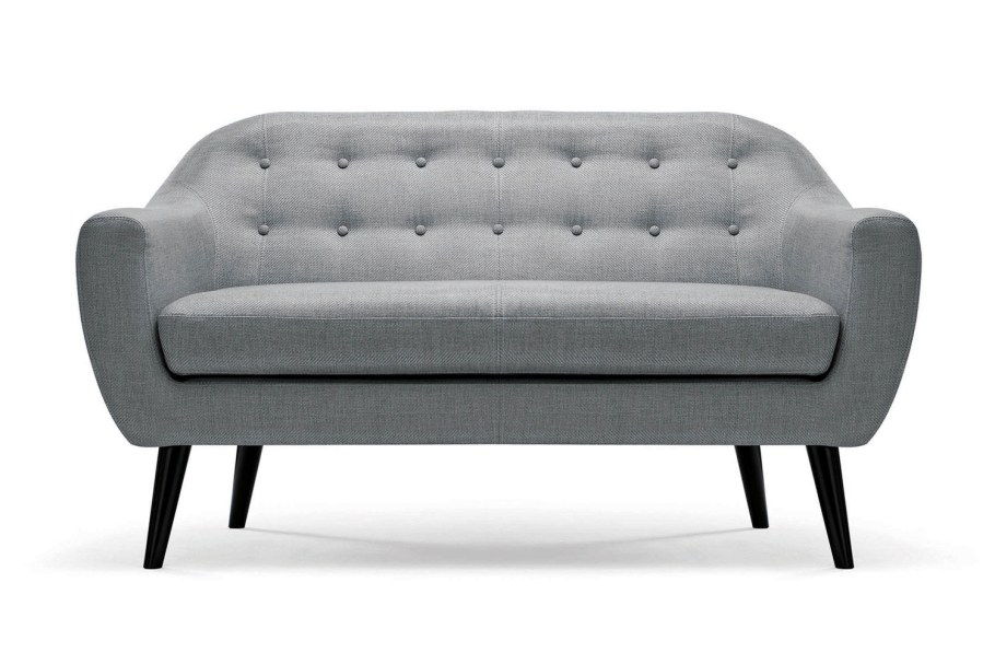 Диван с пуговицами