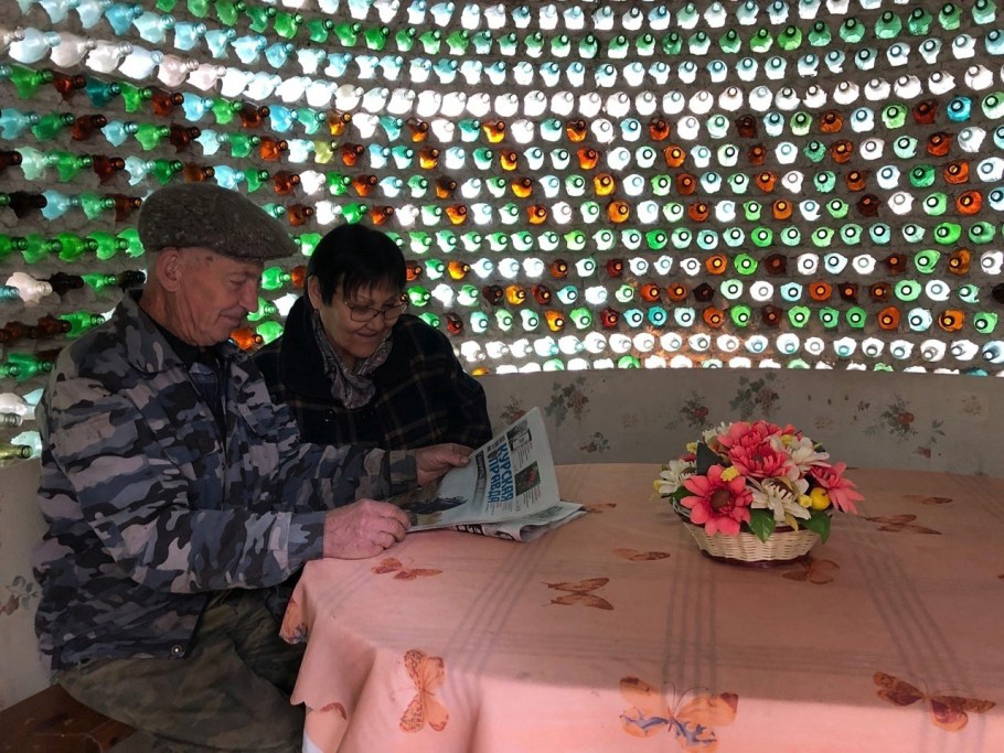 Дом из бутылок село Фентисово Курская область