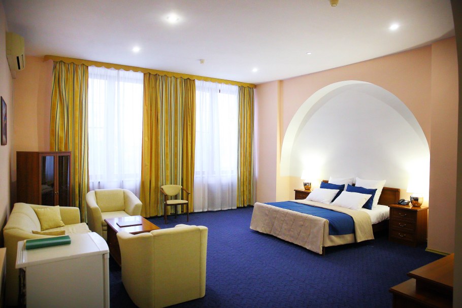 Джуниор сюит