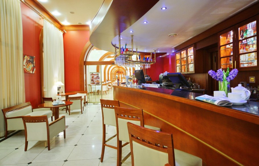 Октябрьская 4 отель Санкт-Петербург