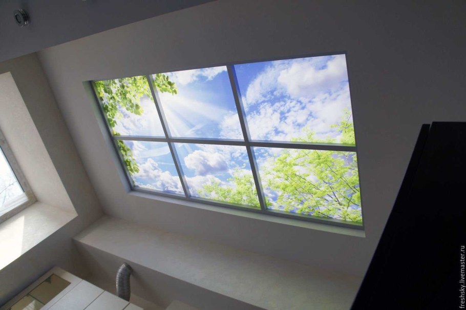 Имитация окна в интерьере