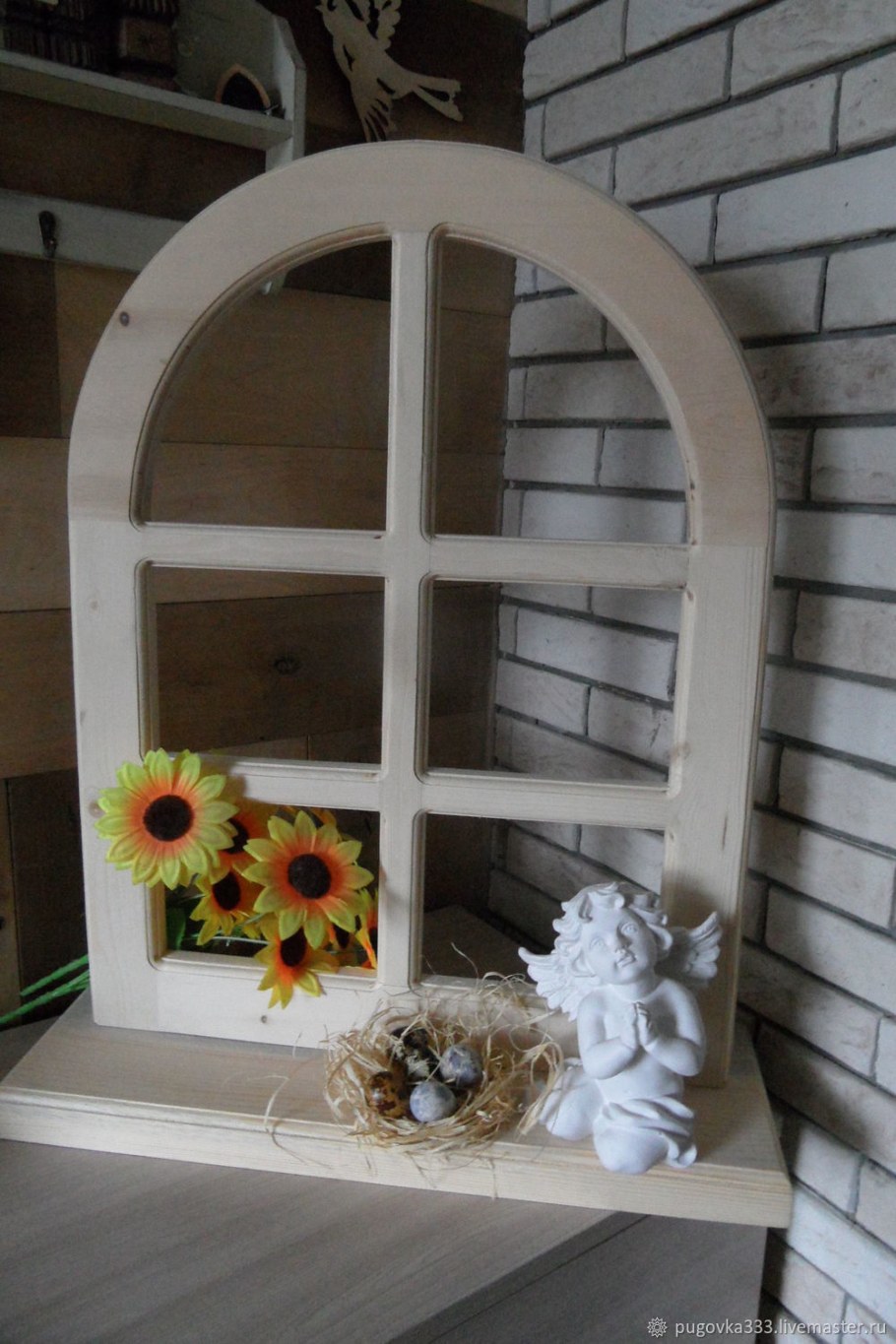 Декоративные оконные рамы