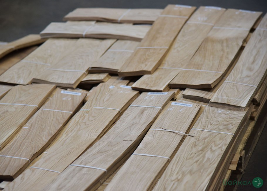 Шпон дуба 1.5 мм широкий