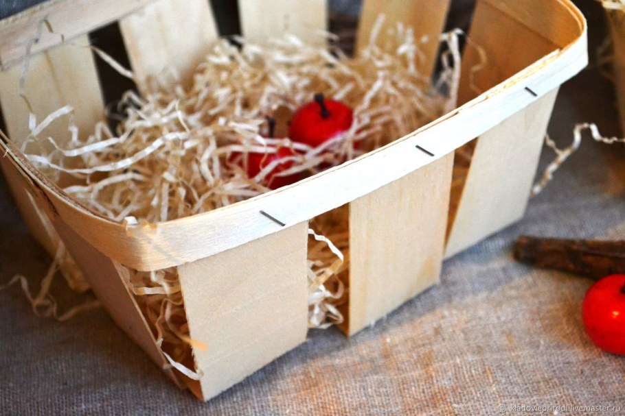 Декорирование корзины из шпона