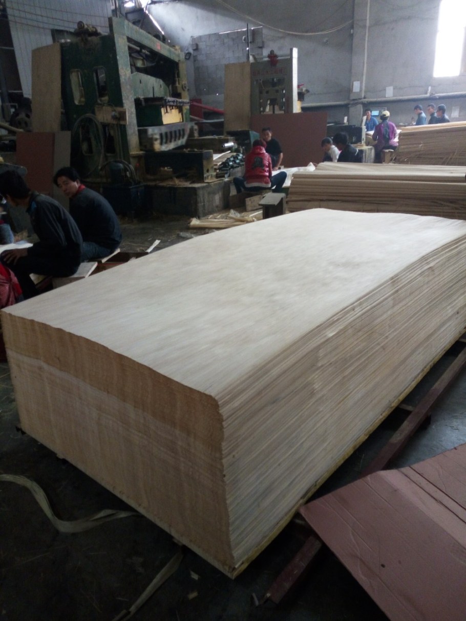 Формованный многослойный клееный шпон