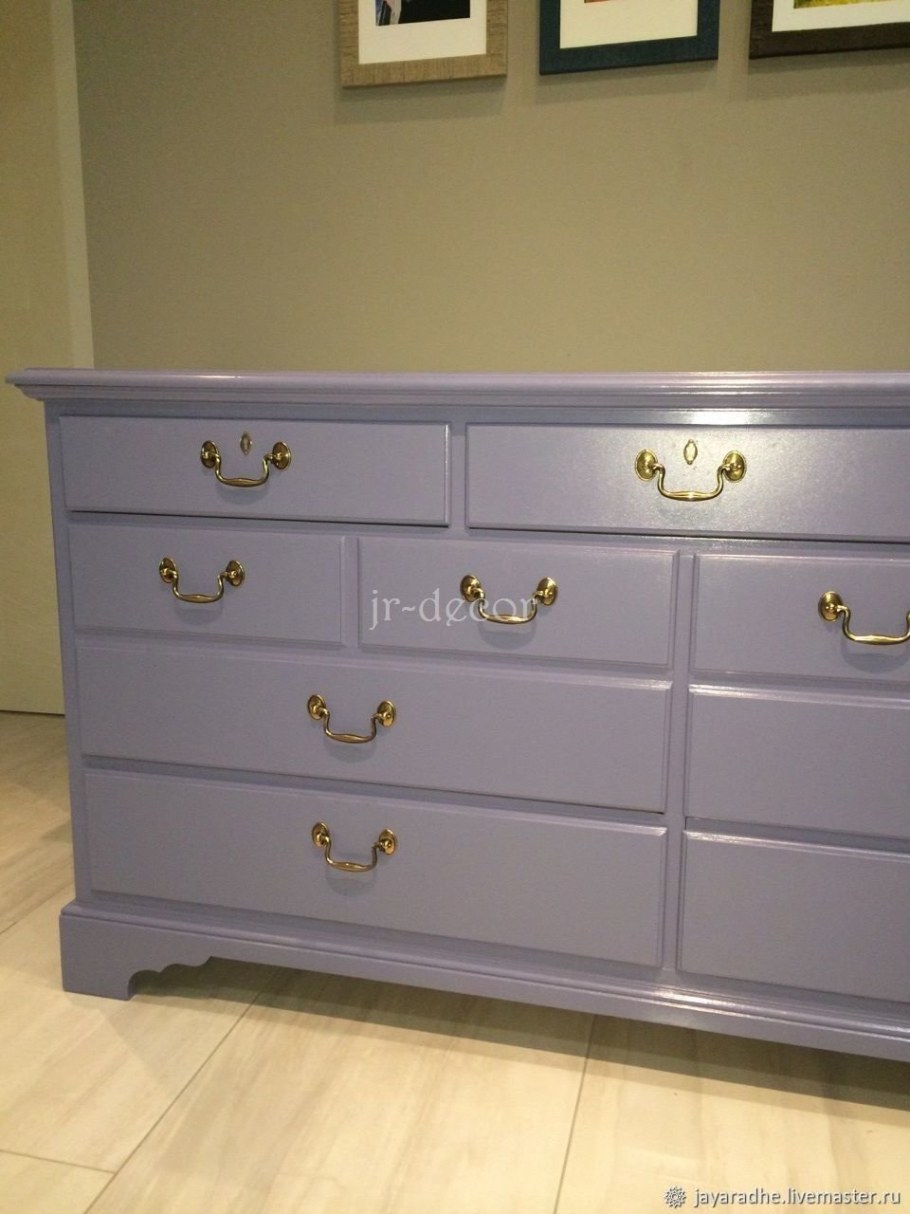 Фиолетовый комод