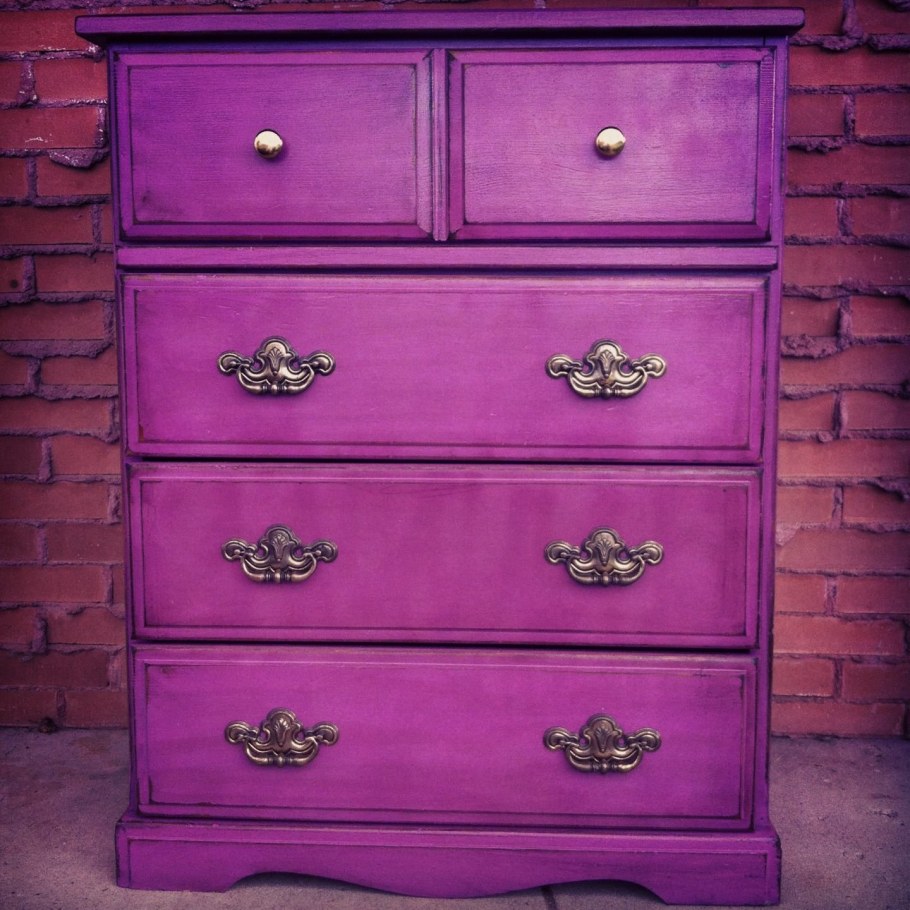 Покраска мебели в лавандовый цвет